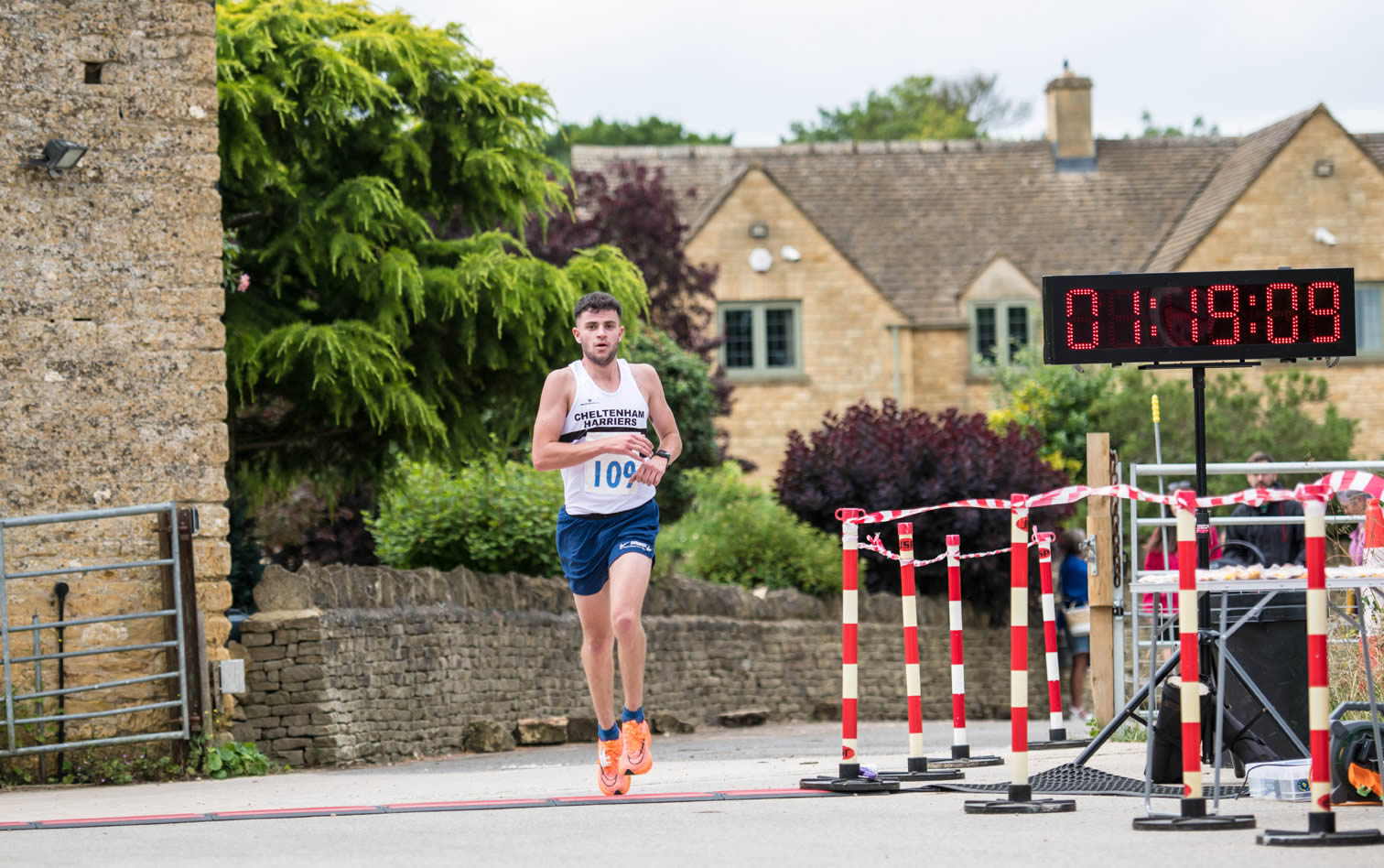 Max Tompson of Cheltenham & County Harriers finished 3rd place at the Bourton Half - 2-07-2023