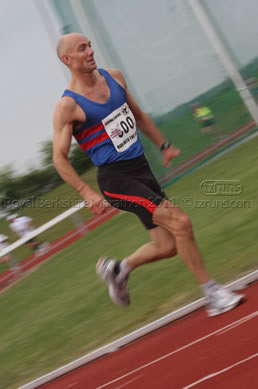 Steve Edwards at Royal Berkshire Marathon 2011