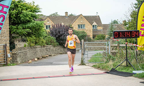 Bourton Half - 2026 race winner Edward Mallett of Hercules Wimbledon