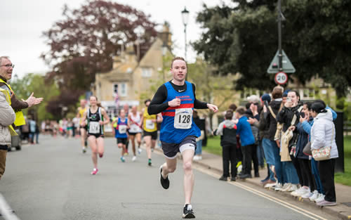 First Bourton finisher at 2023 Bourton Mile, Chris Nesbitt, in a time of 5:36